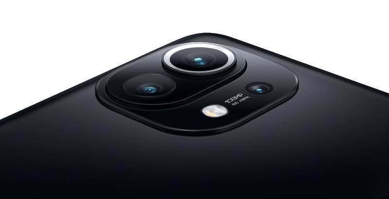 The Mi 11 has a three-camera setup. The main camera has a 108MP sensor. (Image source: Xiaomi)